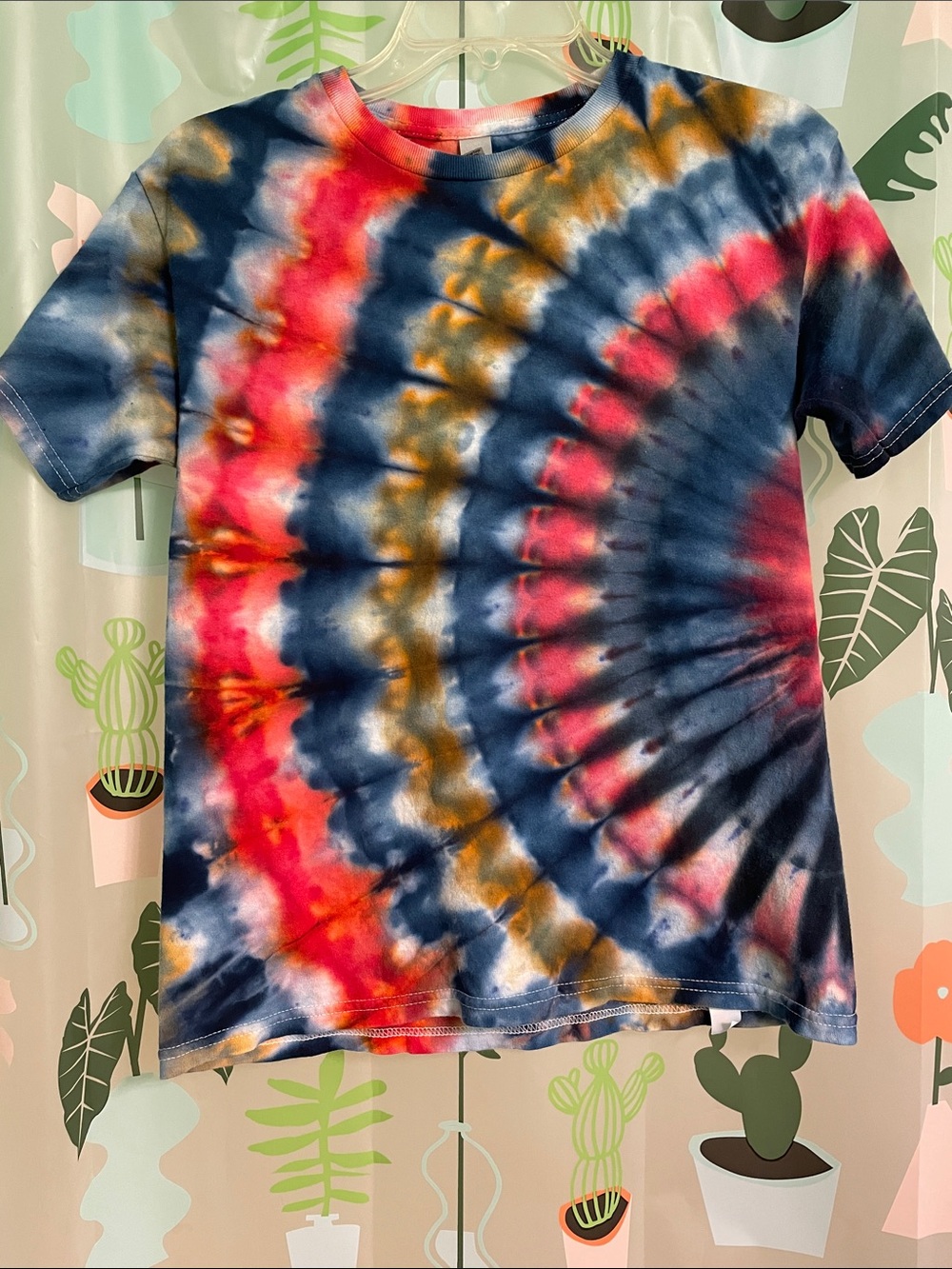 Gildan Spiral Tie-Dye Tee in Navy, Red & Gold UNISEX